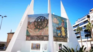 Read more about the article Monumento de Las Coralistas w Torrevieja