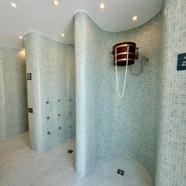 apartment gym pool garage tennis paddle sauna (11)