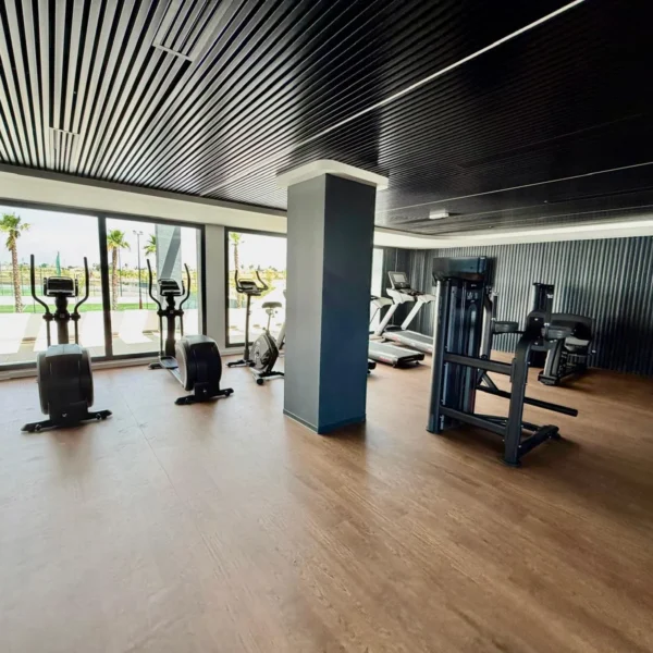 apartment gym pool garage tennis paddle sauna (18)