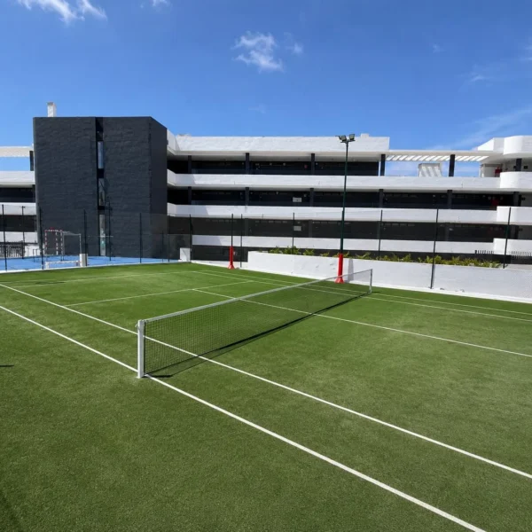 apartment gym pool garage tennis paddle sauna (38)