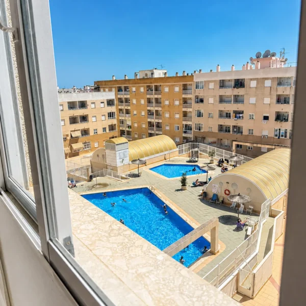 APARTMENT POOL TORREVIEJA (33)
